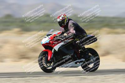 media/Dec-01-2025-Moto Forza (Mon) [[2daa91e15f]]/1-Advanced Group/Session 3 Turn 3 Exit Bump Pans/